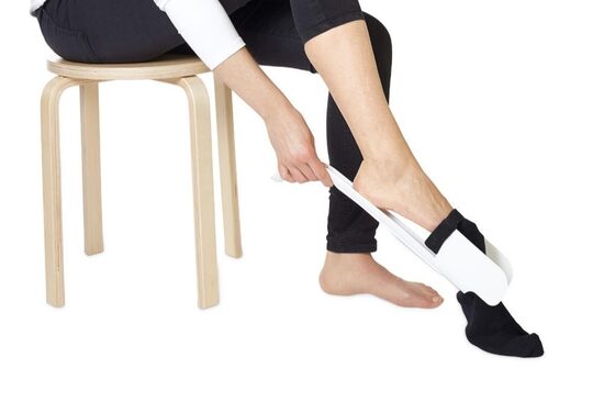 Zeķu uzvilkšanas palīglīdzeklis (sock aid) - Vitility